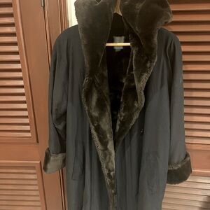 Bergdorfs black coat with brown fur